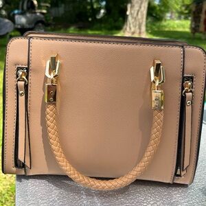 Brown purse only used a few times